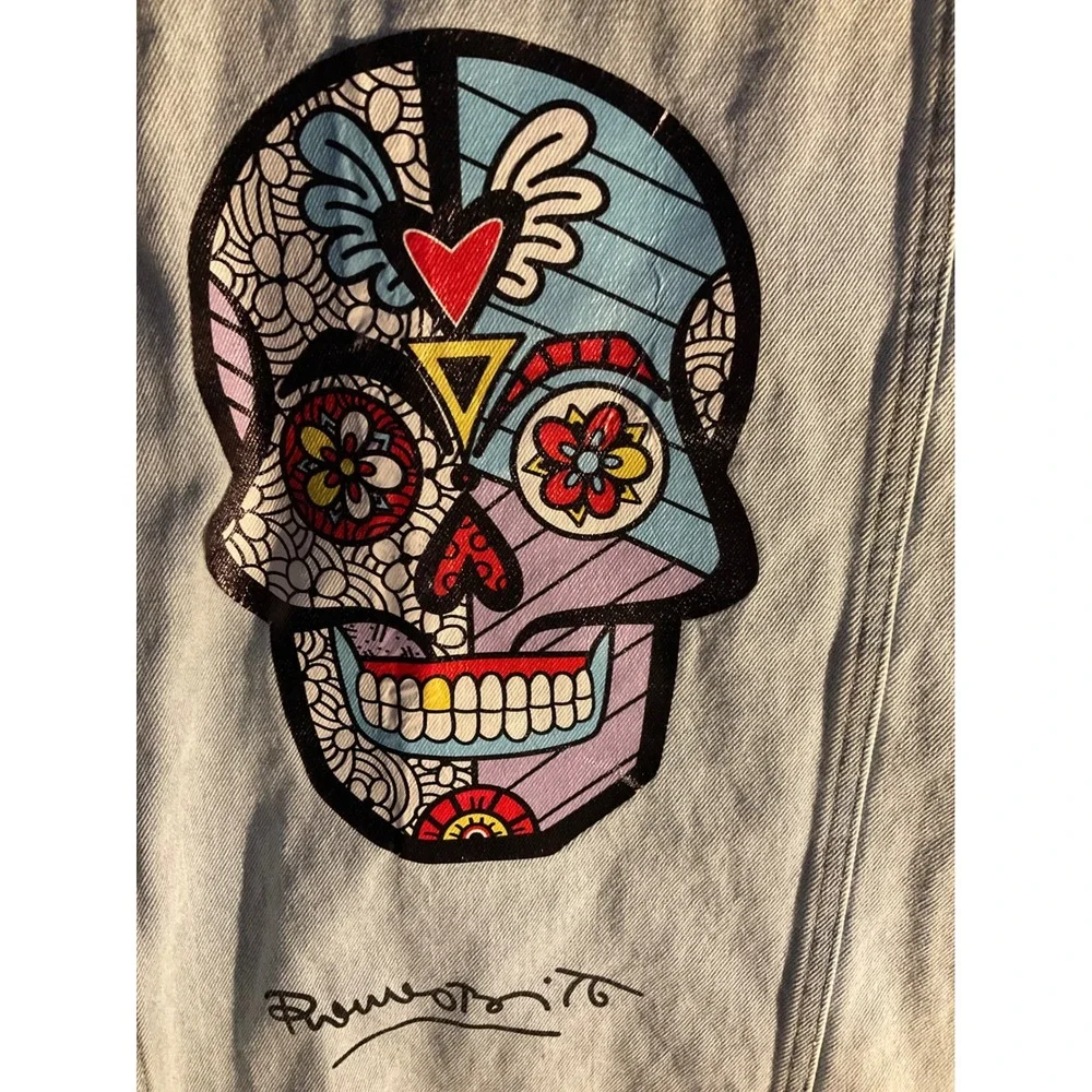 Fashion Nova Men Romero Britto Sugar Skull Light Wash Denim Trucker Jacket XL